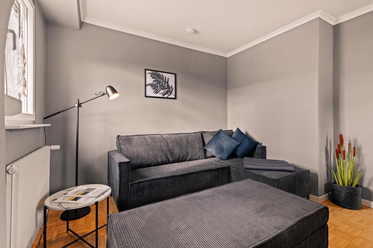 Apartment Fuer Bis Zu 6 Personen Mit Terrasse Und Klima Friedrichshafen Bagian luar foto