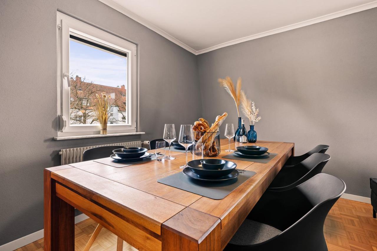 Apartment Fuer Bis Zu 6 Personen Mit Terrasse Und Klima Friedrichshafen Bagian luar foto