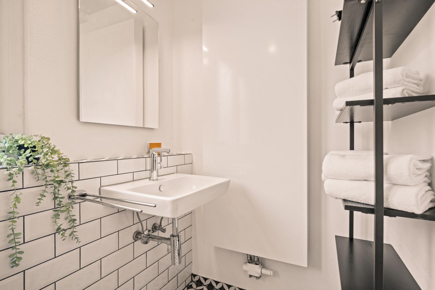 Apartment Fuer Bis Zu 6 Personen Mit Terrasse Und Klima Friedrichshafen Bagian luar foto